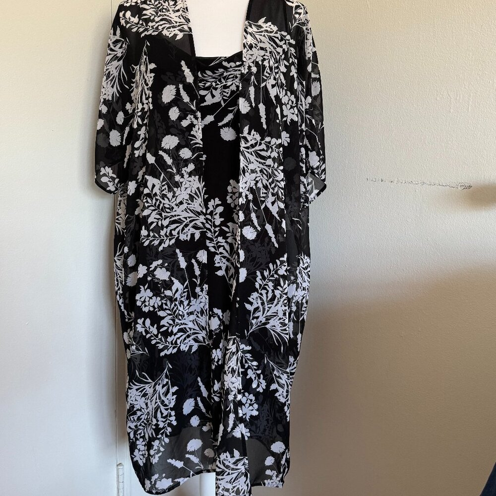 Two Piece Calvin Klein Floral Summer Dress Black and White